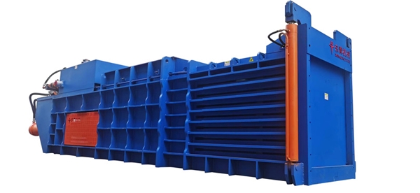 大型臥式半自動(dòng)打包機(jī)（寬1.1x高1.25)